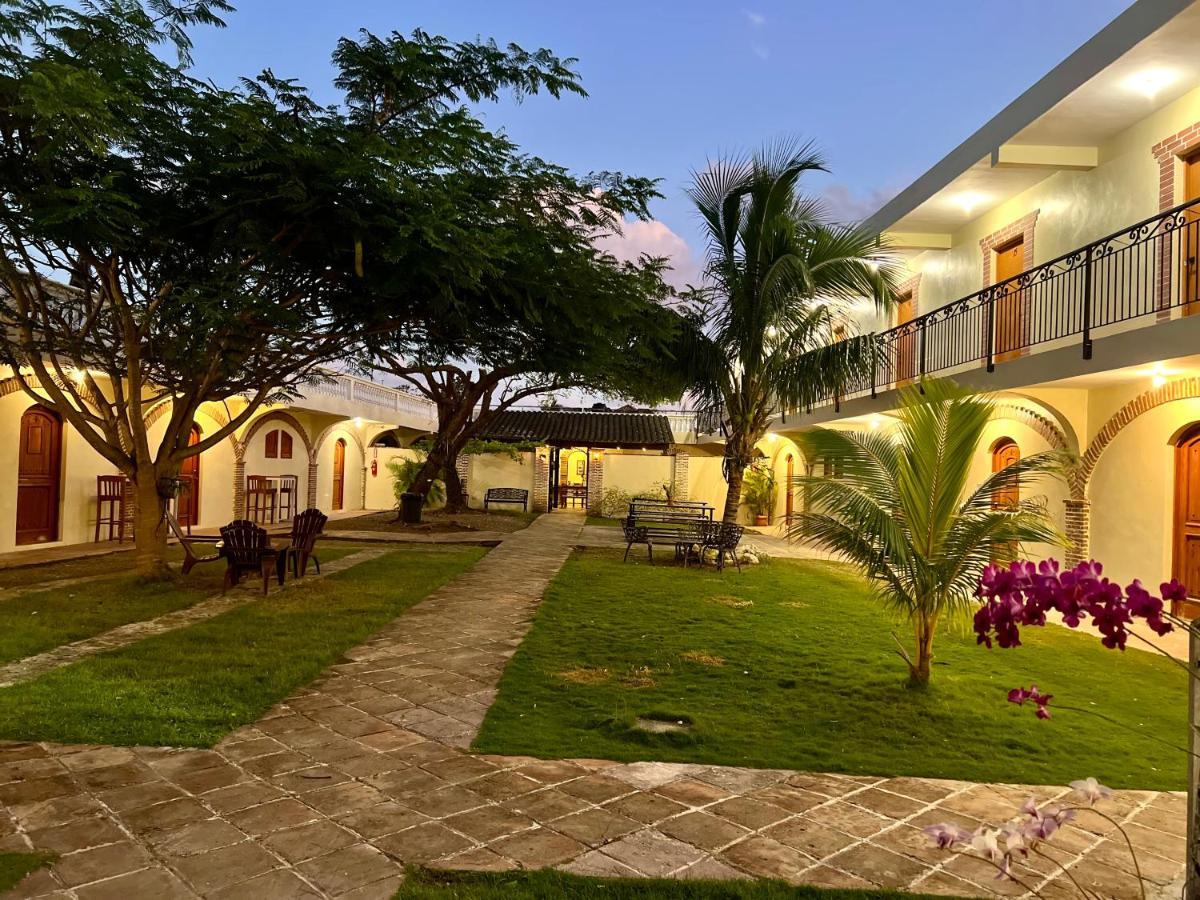 Hotel Yamili Punta Cana Exterior photo
